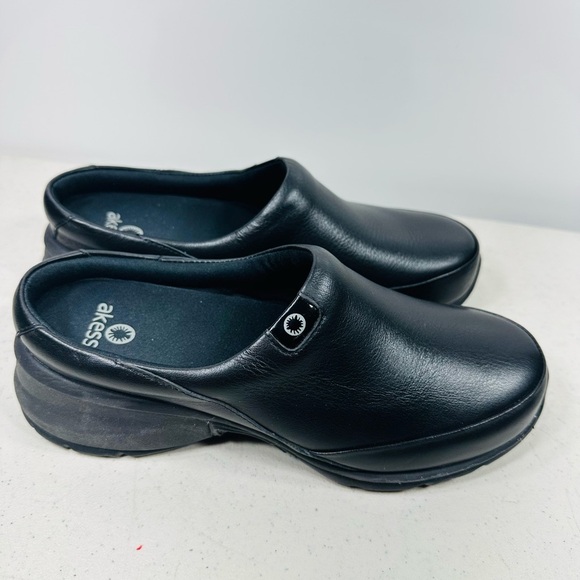 AKESSO nonslip black nursing shoes. W 6,5 - Picture 3 of 7